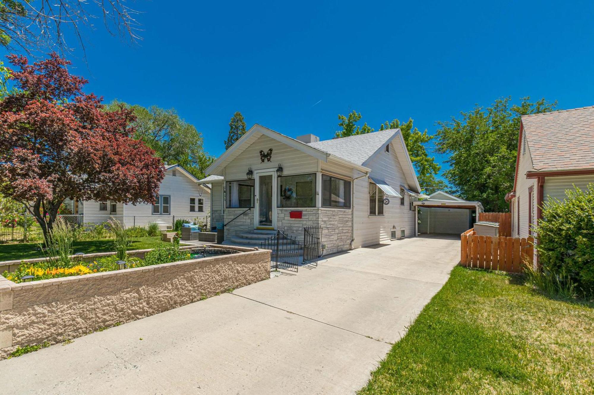 Butterfly - Cozy Cottage W- Great Downtown Location Grand Junction Room photo